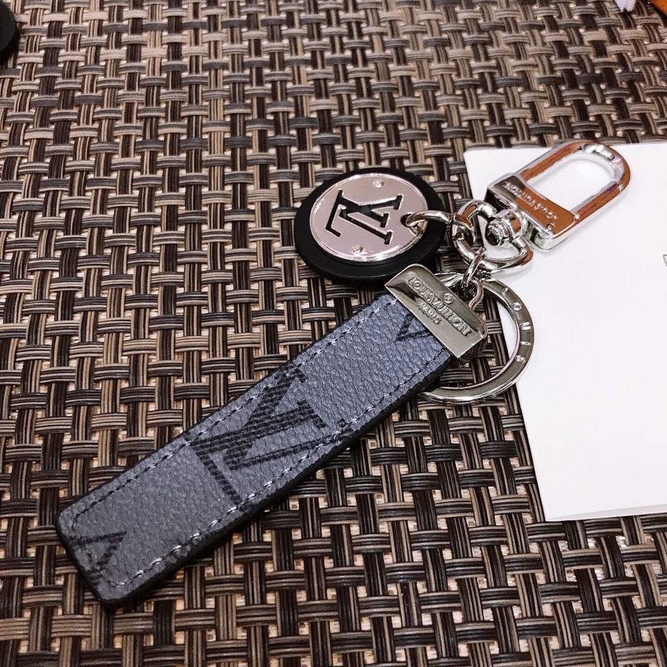 Fashion Leather Pendant