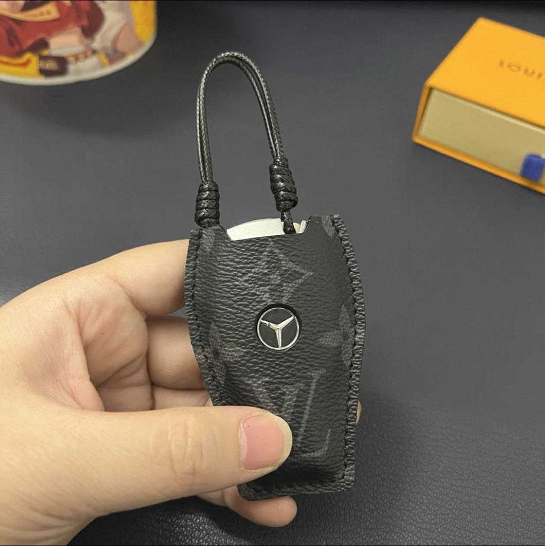 Luxury Leather Smart Key Cover – Designed for Audi, BMW, Benz, Lincoln & VW 🚗✨s